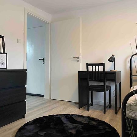 5Minuten Von Der City Entfernte Wohnung Mit Parkpl 比勒费尔德 外观 照片