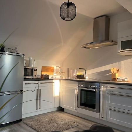 5Minuten Von Der City Entfernte Wohnung Mit Parkpl 比勒费尔德 外观 照片