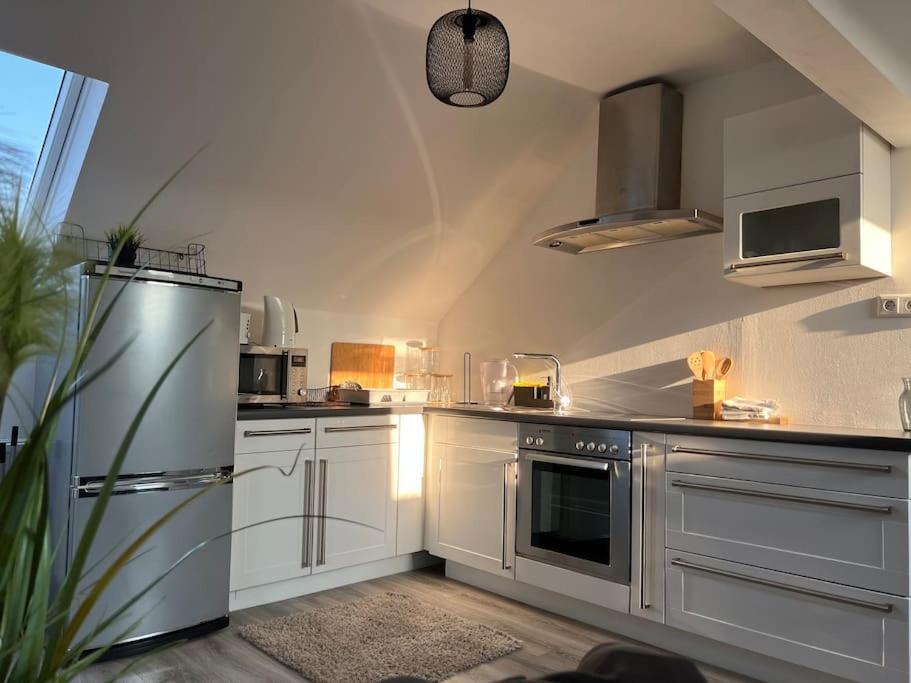 5Minuten Von Der City Entfernte Wohnung Mit Parkpl 比勒费尔德 外观 照片